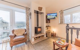 Romantic Getaway, Little Two Bed, Two Bath Barn Conversion With Amazing Views And Parking